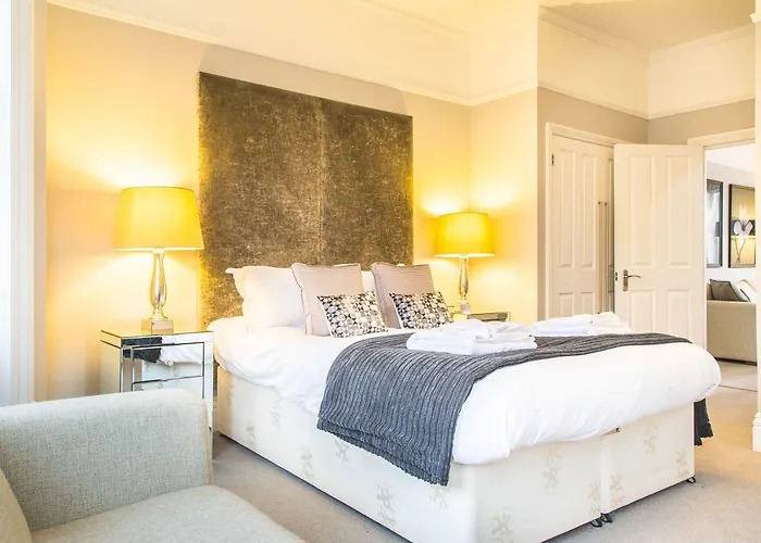 Alum Chine Beach HouseAparthotel